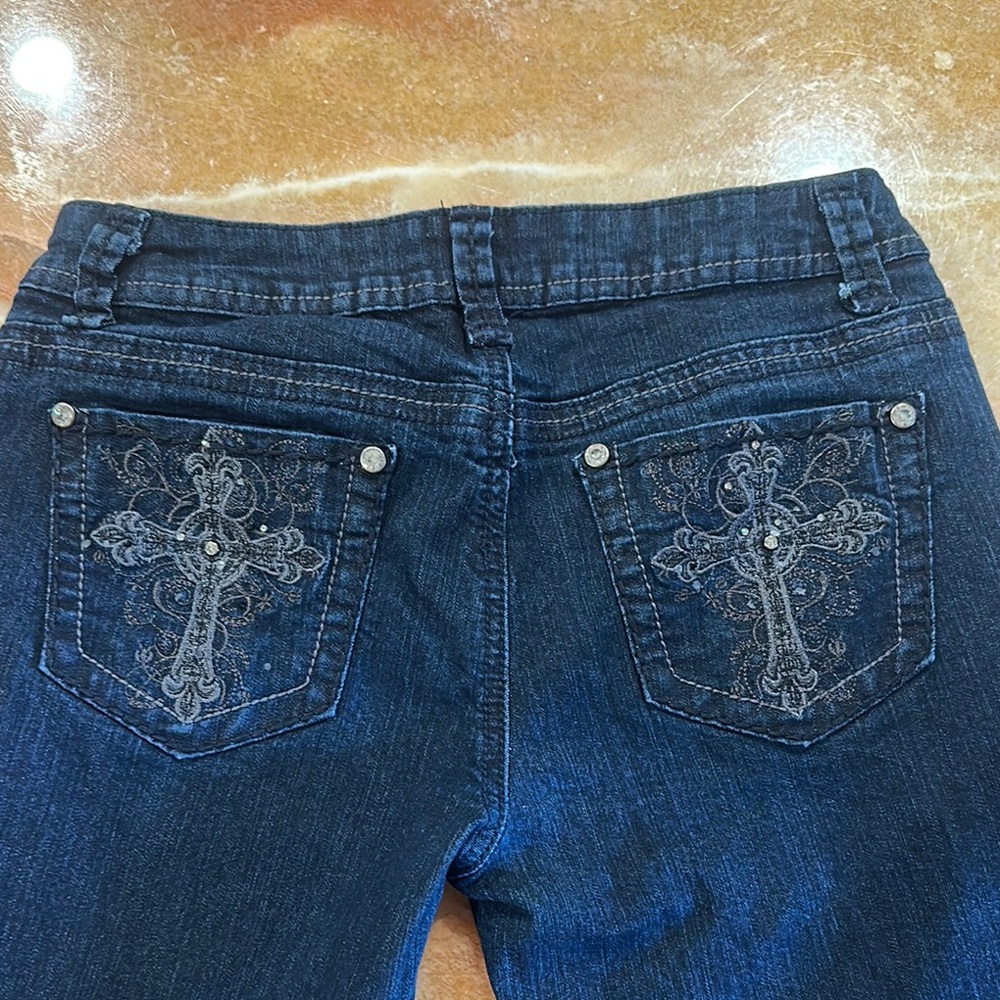 2 b Bebe  Jean Embroidered Blue Women's Jeans